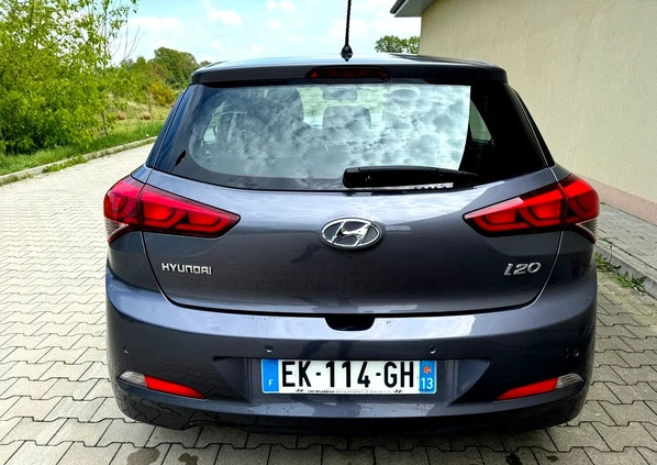 Hyundai i20 cena 35900 przebieg: 98000, rok produkcji 2018 z Biała małe 407